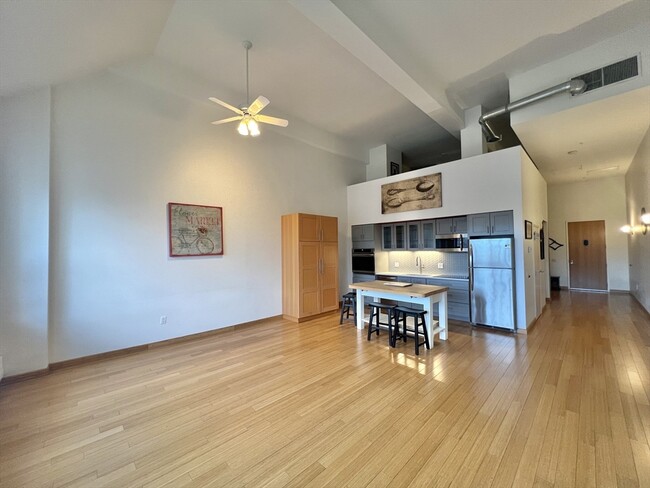 Photo - 290 Pleasant St Condo Unit 213