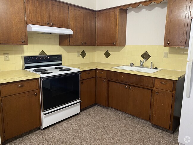 Building Photo - 611 N Orchard St Unit 4 Rental