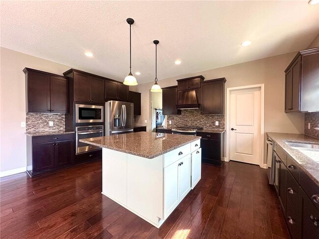 Photo - 3379 Ridgestone Way