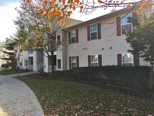 Building Photo - Woods at King George Apartments