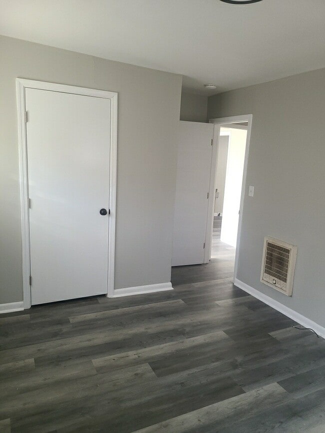 Photo - 712 28th Ave N