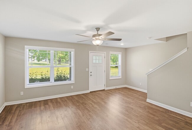 Photo - 632 Parkvue Pl Dr