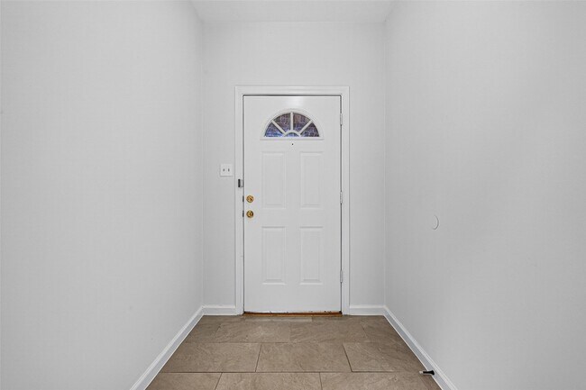 Photo - 3118 Aylesworth Ct