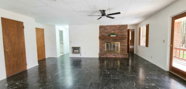 Photo - Spacious Rustic Home Near Amicalola Falls – Perfect for Large Families