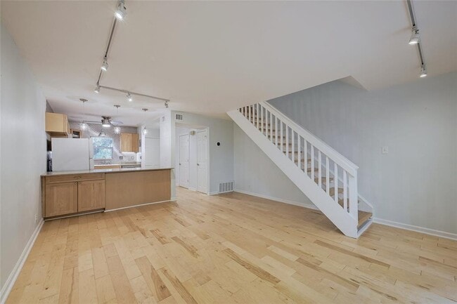 Photo - 5330 Balcones Dr Unit G