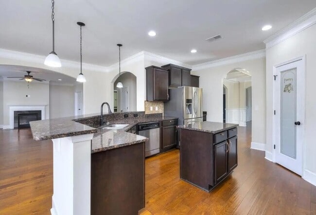 Photo - 680 Curlew Cir
