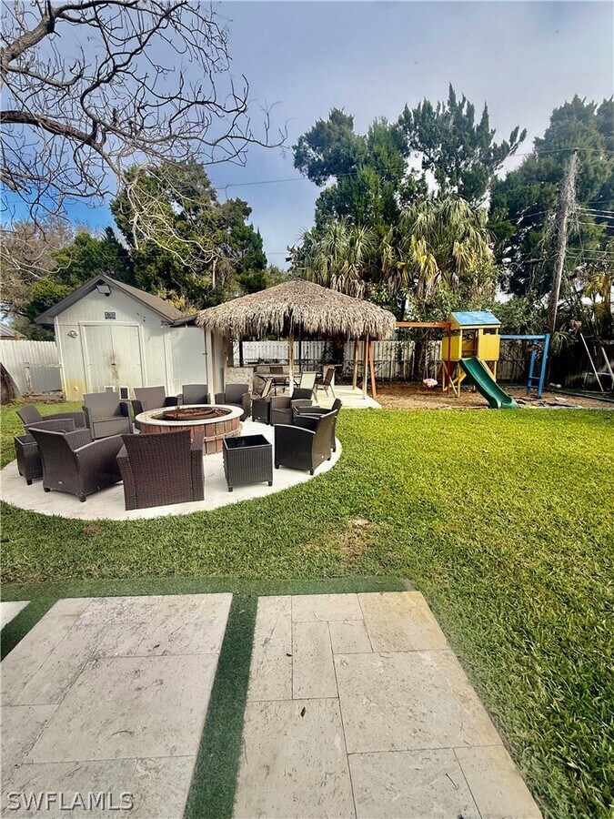 Photo - 733 Pine Cone Ln