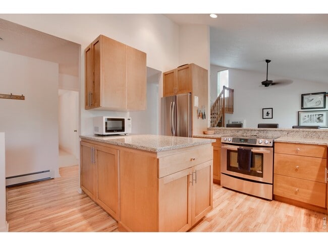 Building Photo - 7911 Countryside Dr Unit 139