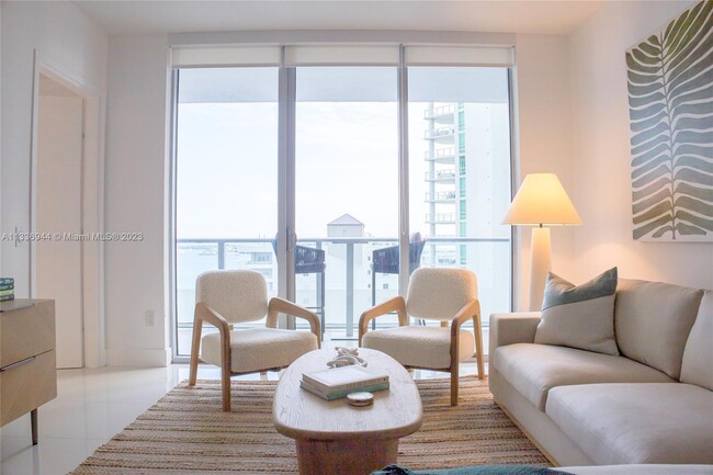 Photo - 1300 Brickell Bay Dr Condo Unit 1608