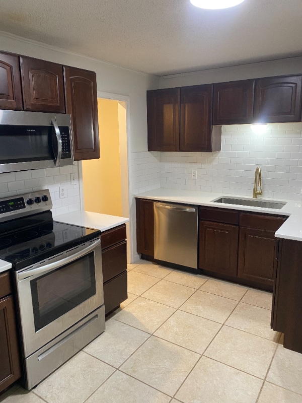 Photo - 6802 N Flora Ave