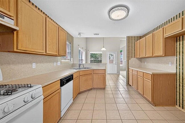 Photo - 23107 Canal Rd