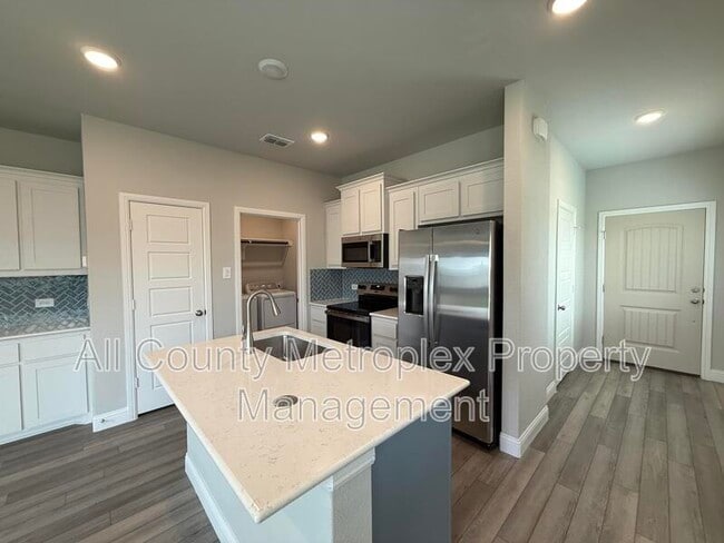 Photo - 3113 Ethan Ln