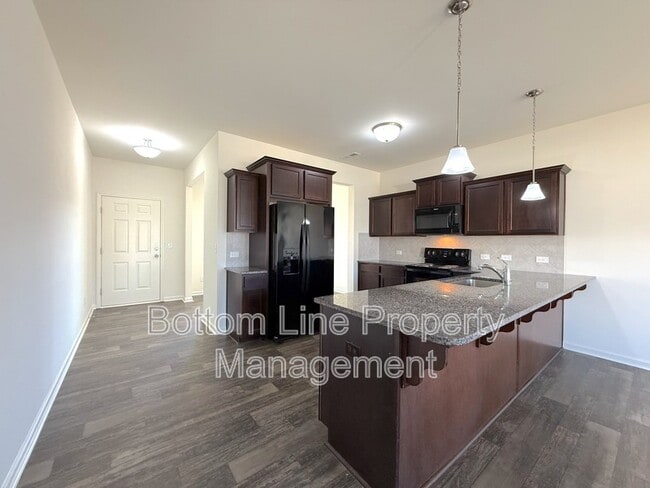 Photo - 523 Contentment Dr