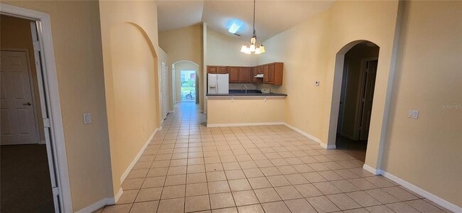 Photo - 407 Kildrummy Dr