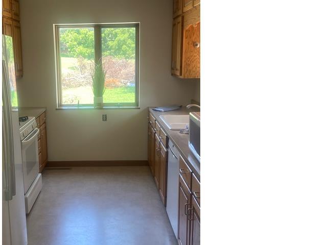 Photo - 2645 S River Rd