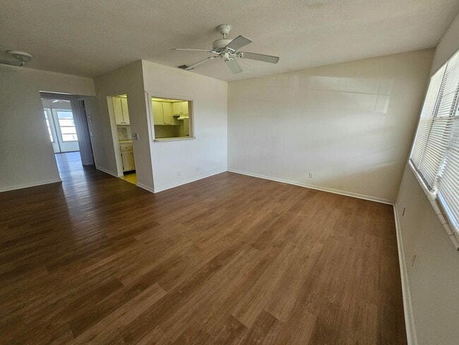 Photo - 214 Easthampton I Unidad I