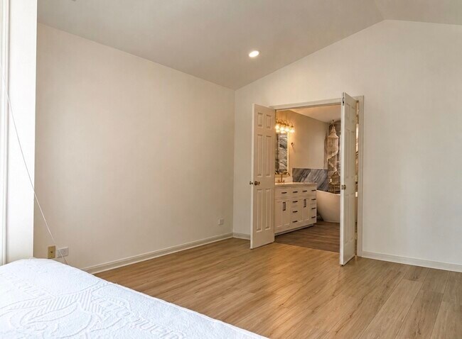 Photo - 1316 E Evergreen Dr Unit 8