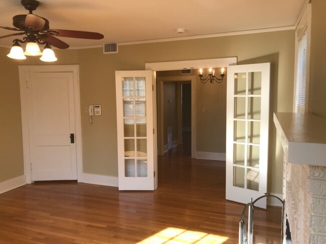 Photo - 510 W 17th St Unidad 1
