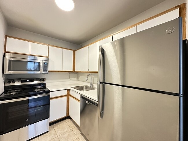 1442 N Dearborn St Unit C41