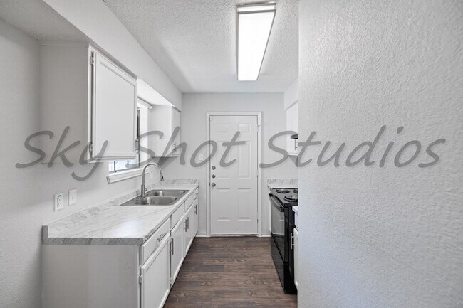2542 Avenue H Unit 1
