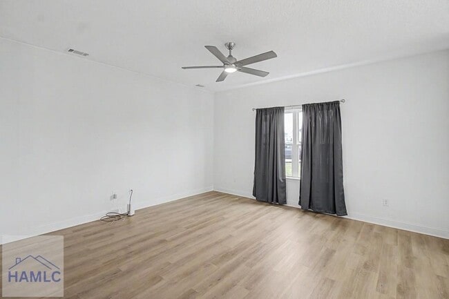 Photo - 76 St John's Ct