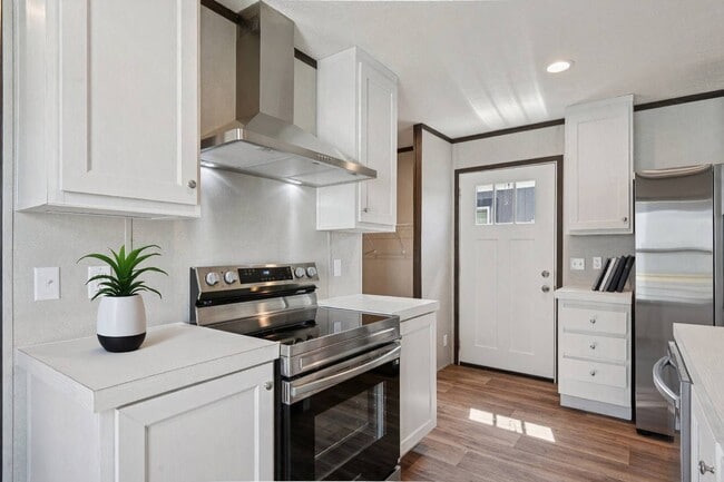 Photo - 1010 Monarch Dr