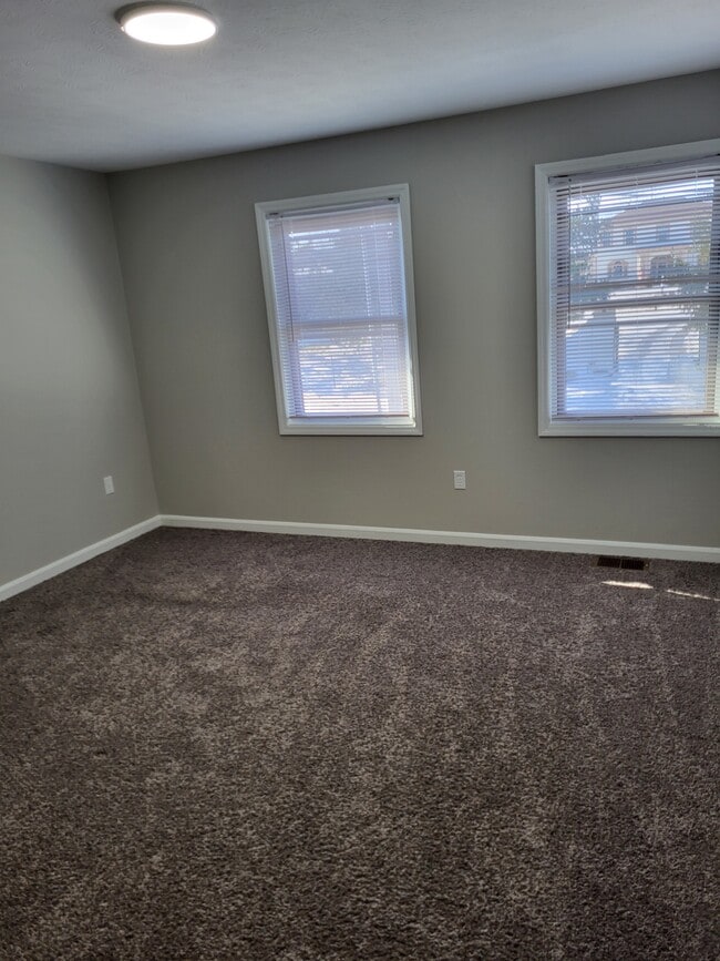 Photo - 225 Churchill Dr