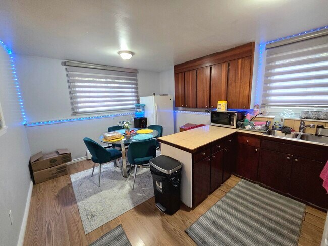 Photo - 1066 Magee Pl Unit 2