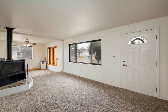 Photo - 1215 E 17th N