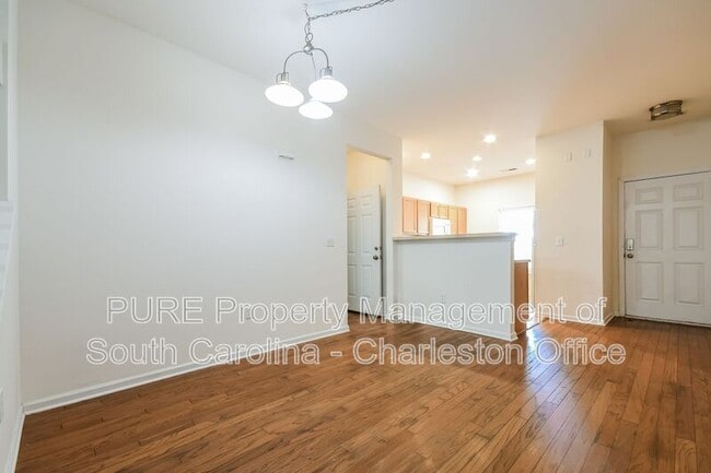 Photo - 169 Dorothy Dr