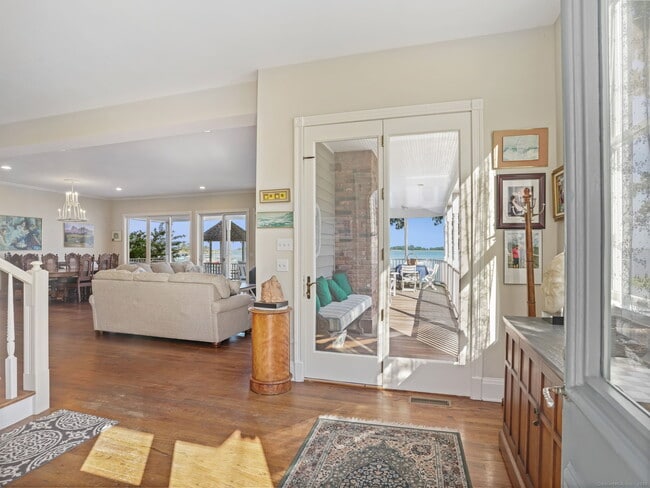 Photo - 3 E Beach Dr