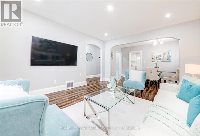 Photo - 270 Rupert Ave