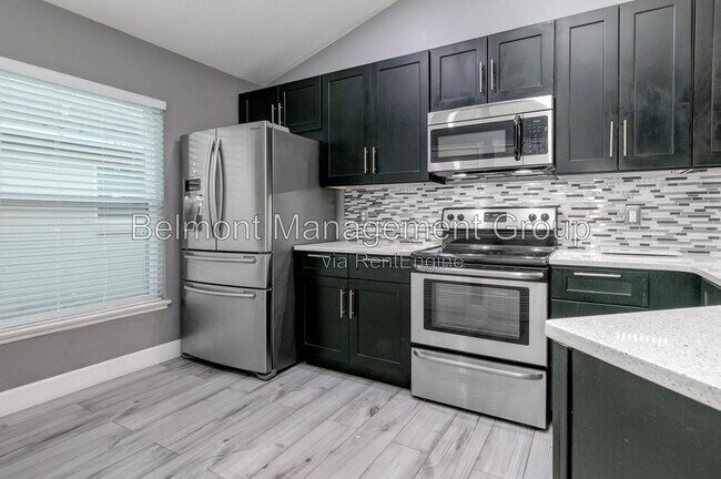 307 Woodbay Ct
