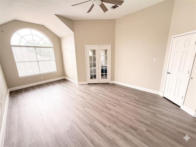 Photo - 6945 Hickory Creek