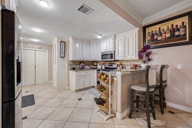 Photo - 922 Gilpin St
