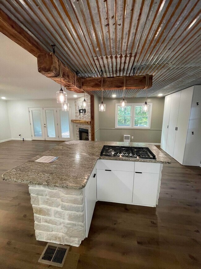 Photo - 2110 Bracey Cir