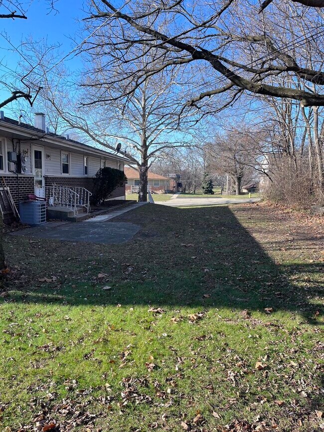 2943 La Salle Ave Condo Condo for Rent in Rockford, IL