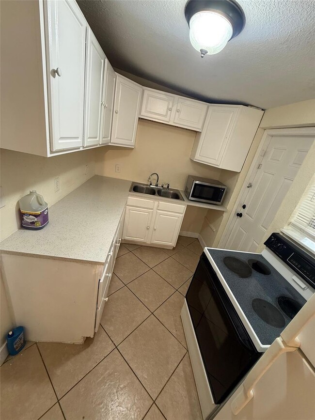 Photo - 1608 NW 11th St