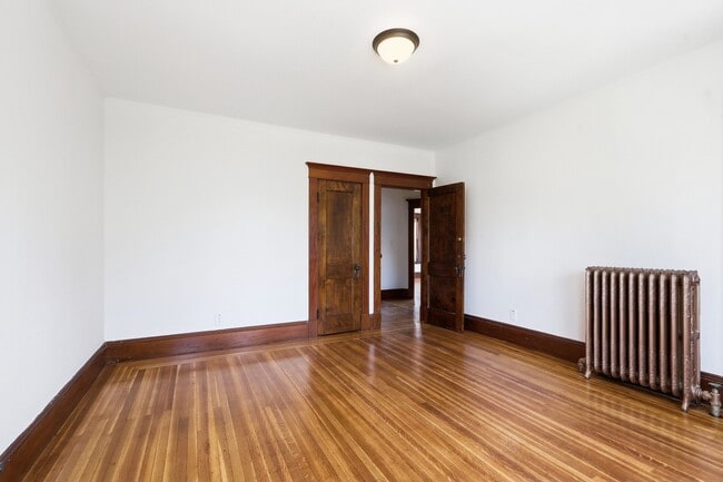 Photo - 21 James St Unit 2S