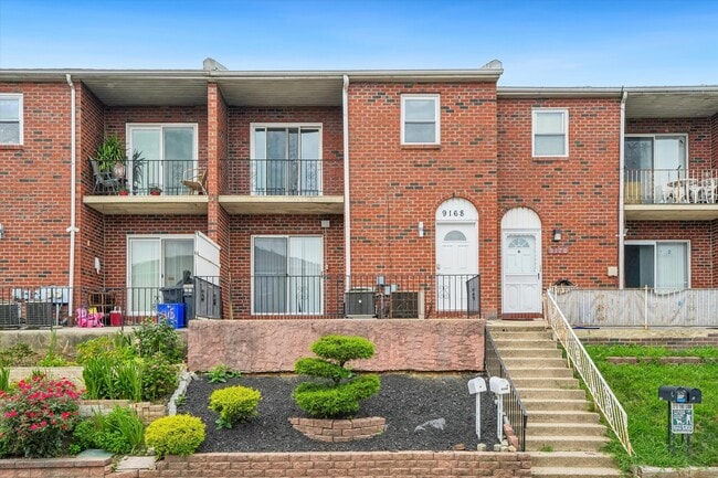 Building Photo - 9168 Ellie Dr Unit B
