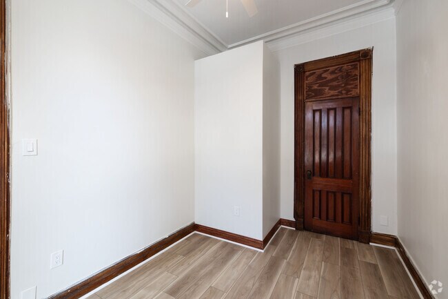 1BR, 1BA - 529SF - Bedroom - 441 State St