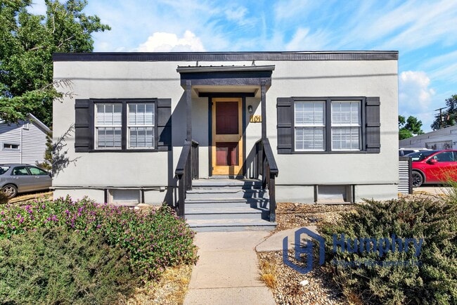 Photo - Bottom unit of Duplex