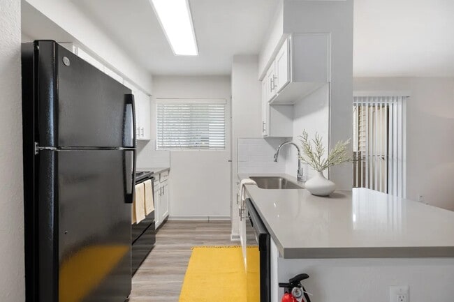 Building Photo - 2800 Ashford Trail Dr Unit 602 Rental