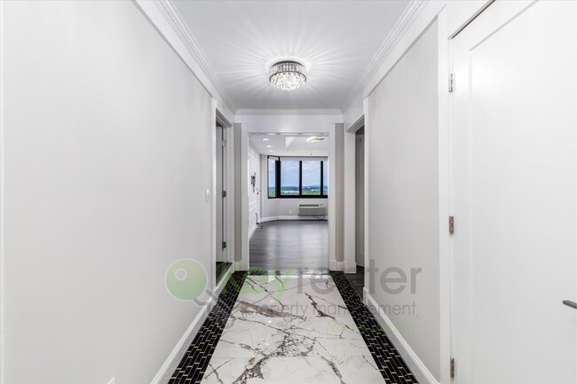 Penthouse Luxury Living with Stunning View... - Penthouse Luxury Living with Stunning View...
