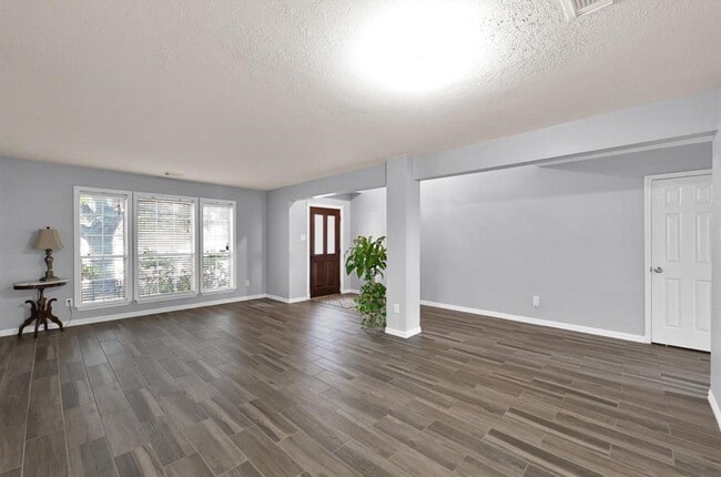 Photo - 3202 Starbridge Park Ln