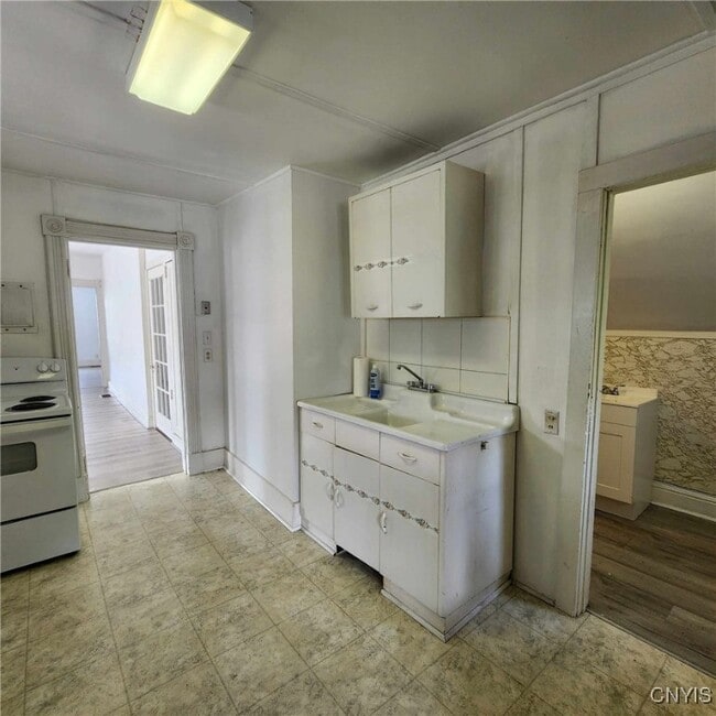 Photo - 504 Mundy St