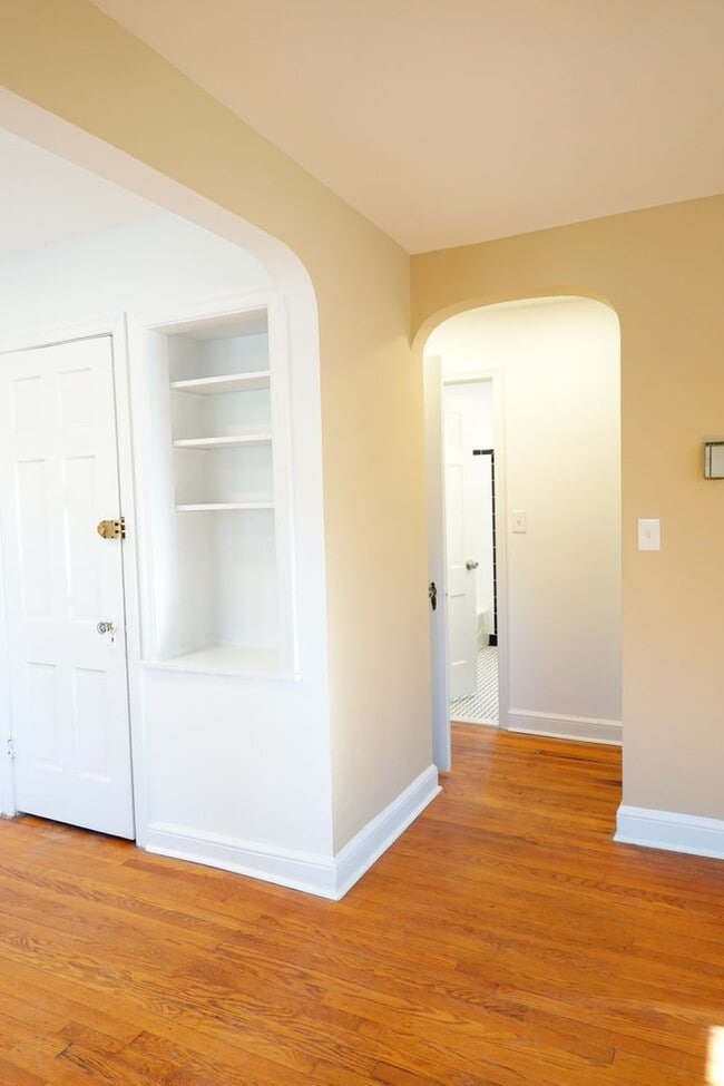 Photo - 8109 Greenwood Ave Unidad 1