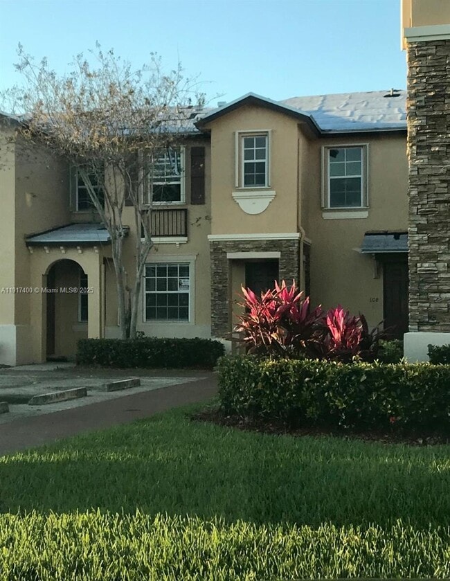 Photo - 3355 NE 13th Cir Dr Unit 107-28