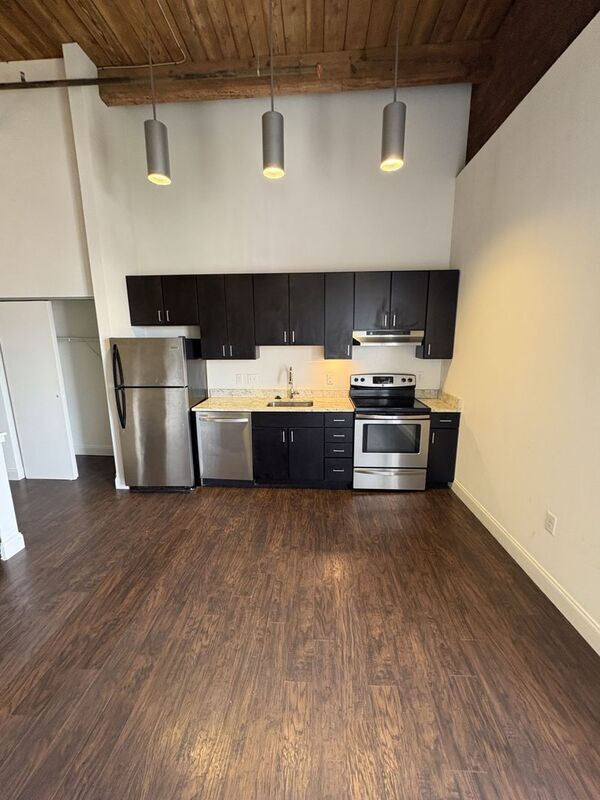 Photo - Carrollton Bank Building Apartments