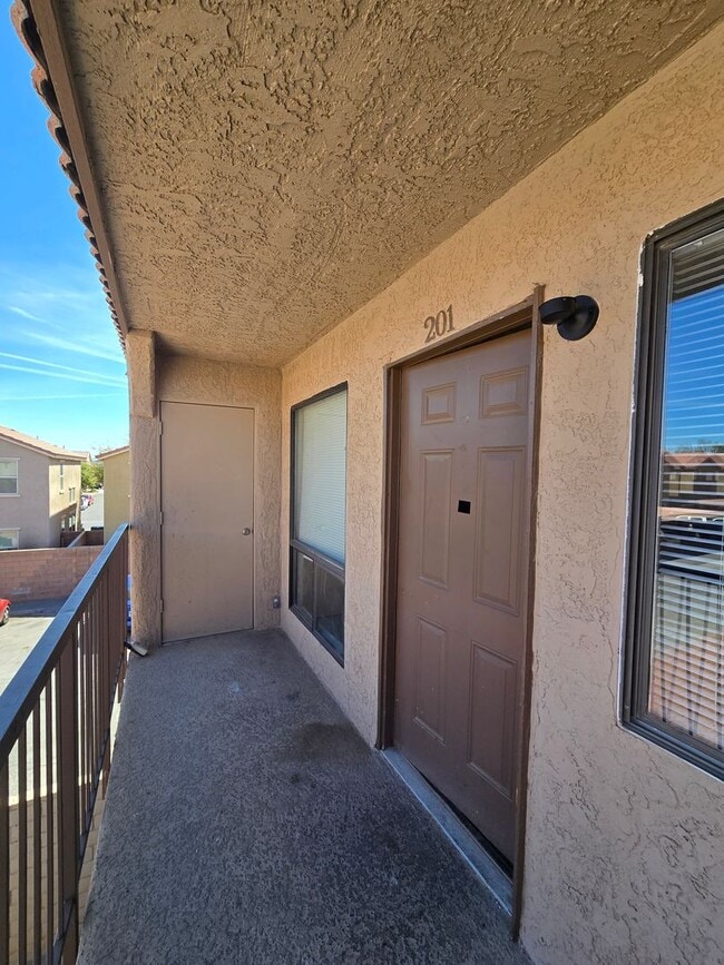 Photo - A nice & cozy 1-bedroom, 1-bathroom upstairs condo